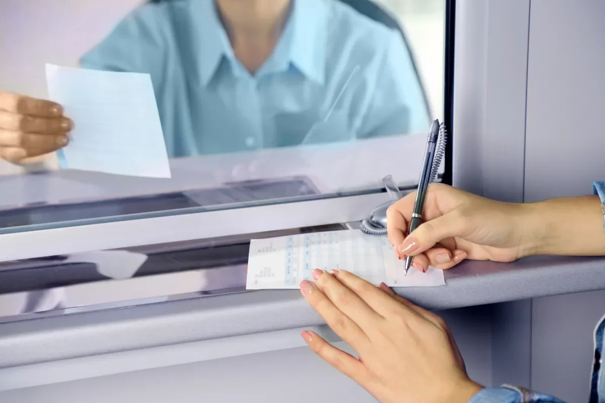 a-partir-de-quel-montant-la-banque-verifie-les-cheques